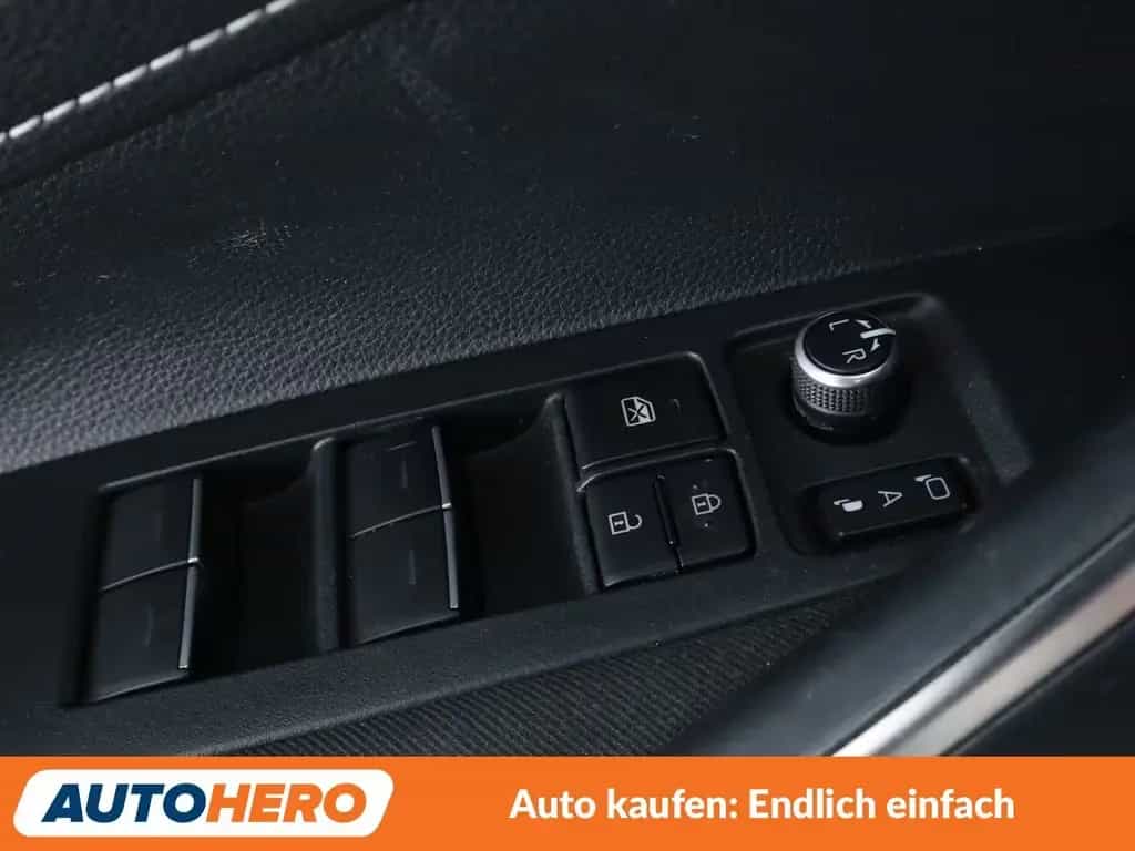 Toyota Corolla 1.2 Turbo Comfort*NAVI*ACC*CAM*SHZ*AHK* 09/2019-photo-31