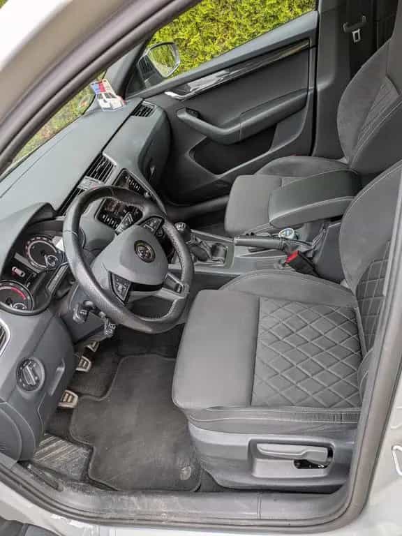 Skoda Octavia 2.0 TSI RS Combi RS 08/2019-photo-5