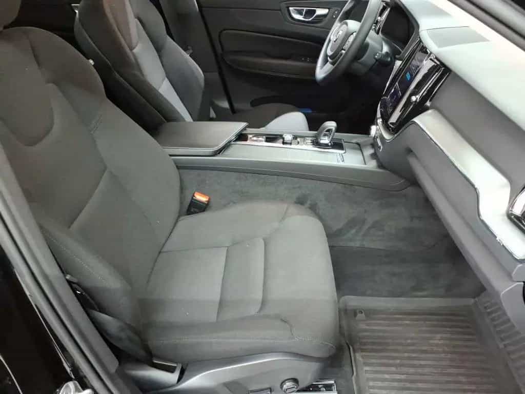 Volvo XC60 B4 D Geartronic Momentum Pro Aut. 03/2022-photo-10