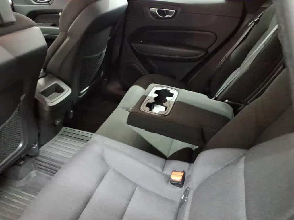 Volvo XC60 B4 D Geartronic Momentum Pro Aut. 03/2022-photo-7