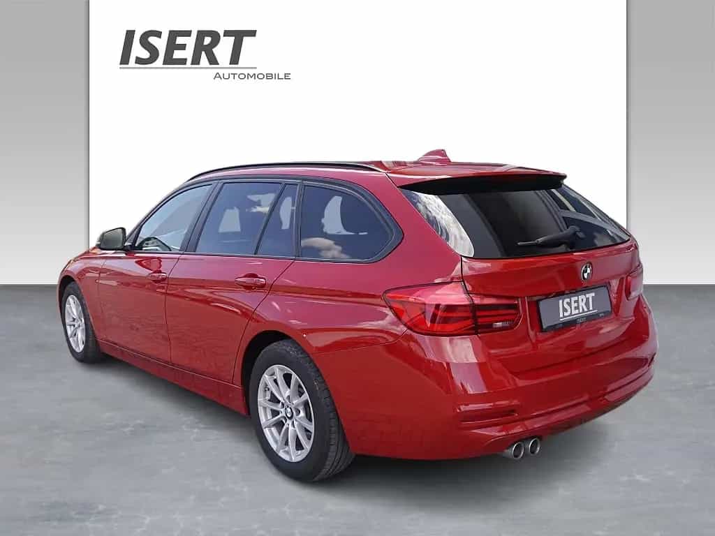 BMW 320 d tour. Advantage A. +AHK+RFK+HIFI+LED+PDC+ 06/2019-photo-1
