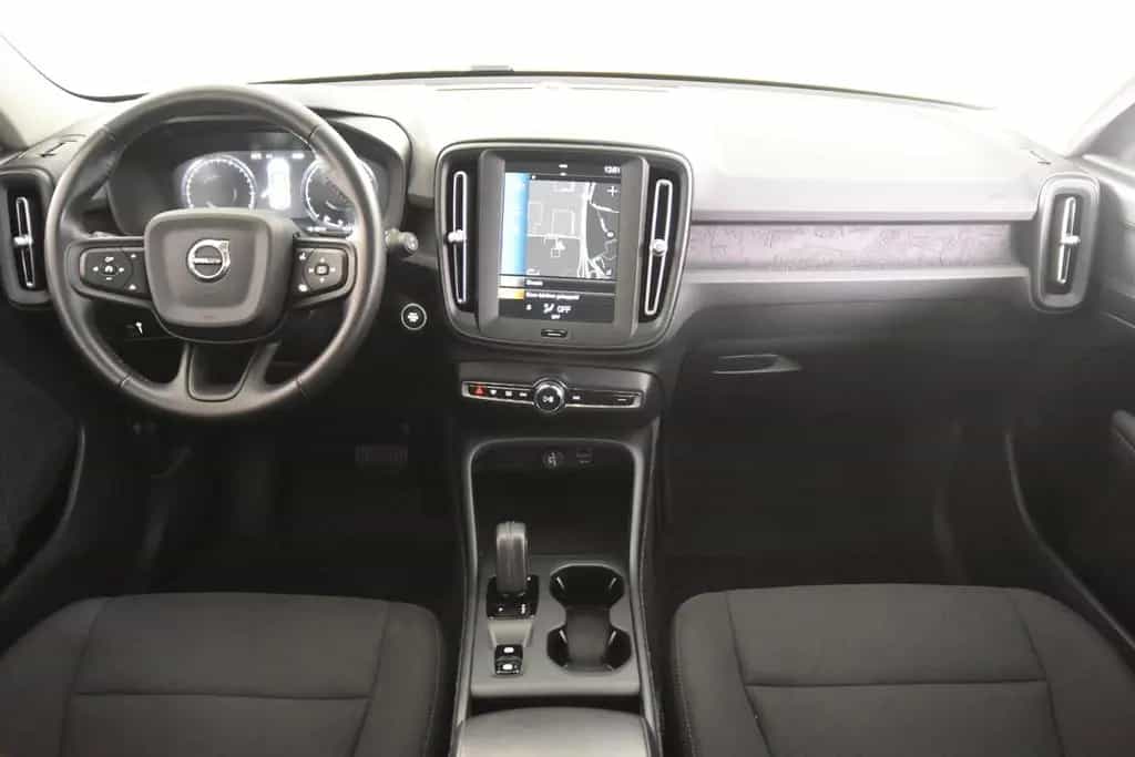 Volvo XC40 T2 Momentum *1.Hand*Navi*Kamera*Carplay* 01/2021-photo-1