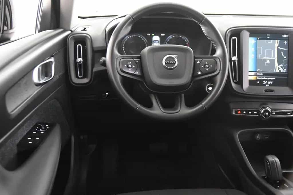 Volvo XC40 T2 Momentum *1.Hand*Navi*Kamera*Carplay* 01/2021-photo-8