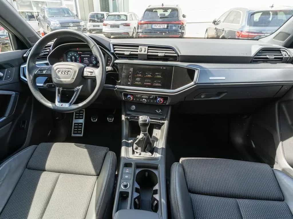 Audi Q3 S line 35TFSI LED SHZ PDC VC 08/2020-photo-6