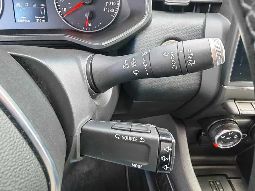 Renault Clio V Experience ST-Stop LED Tüv Neu 12/2020-photo-17