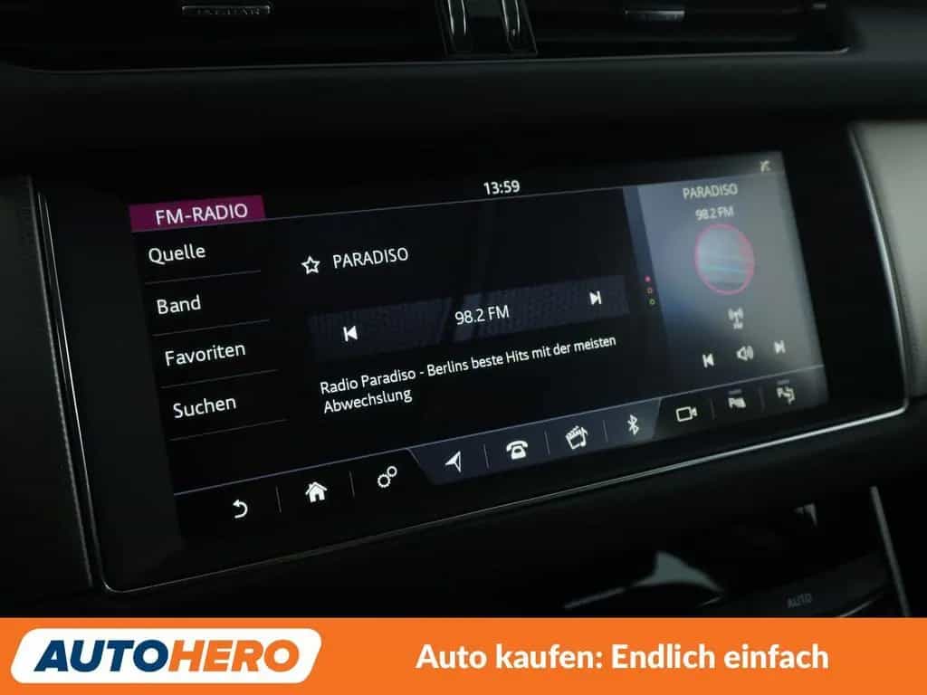 Jaguar XF E-Performance Portfolio Aut.*NAVI*TEMPO*CAM* 10/2018-photo-22