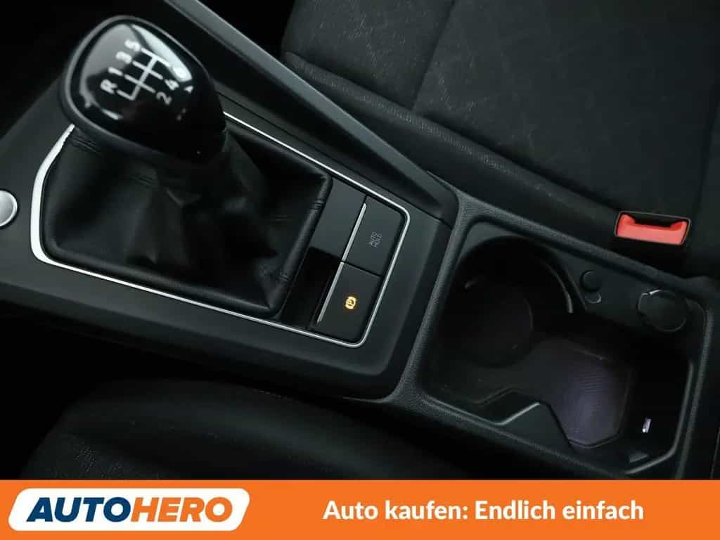 Volkswagen Golf VIII 1.5 TSI ACT Life*NAV*ACC*CAM*PDC*SHZ* 08/2020-photo-23