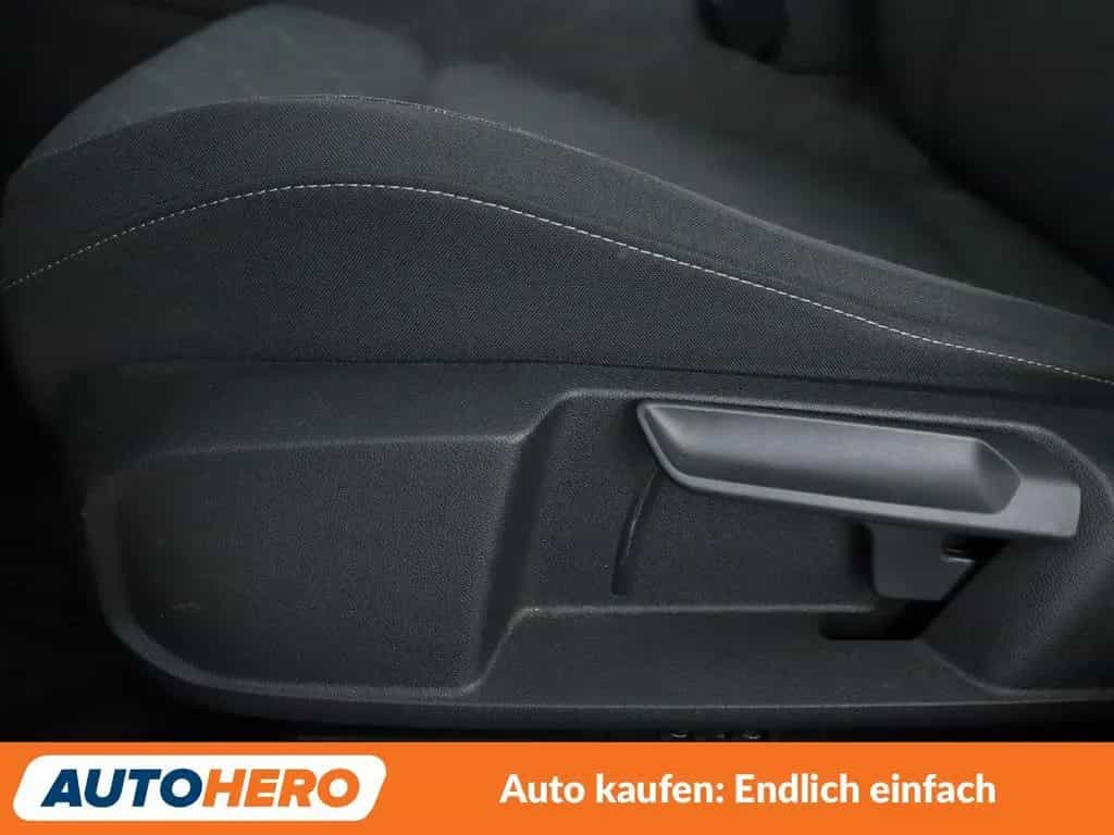 Volkswagen Golf VIII 1.5 TSI ACT Life*NAV*ACC*CAM*PDC*SHZ* 08/2020-photo-26