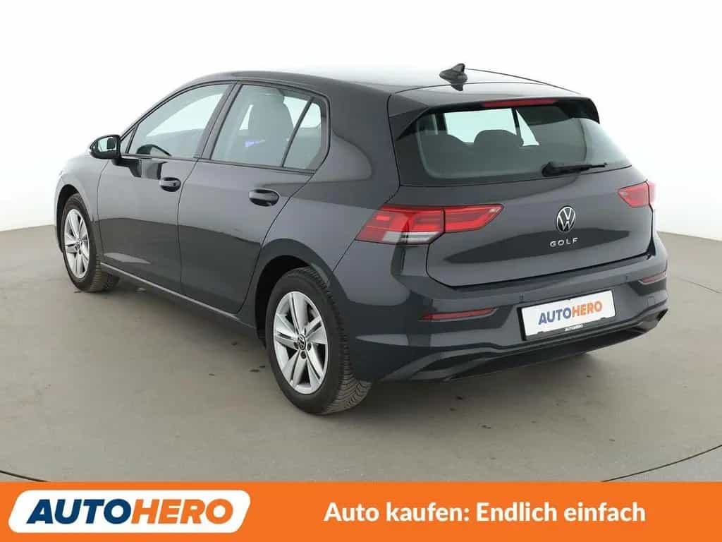 Volkswagen Golf VIII 1.5 TSI ACT Life*NAV*ACC*CAM*PDC*SHZ* 08/2020-photo-3