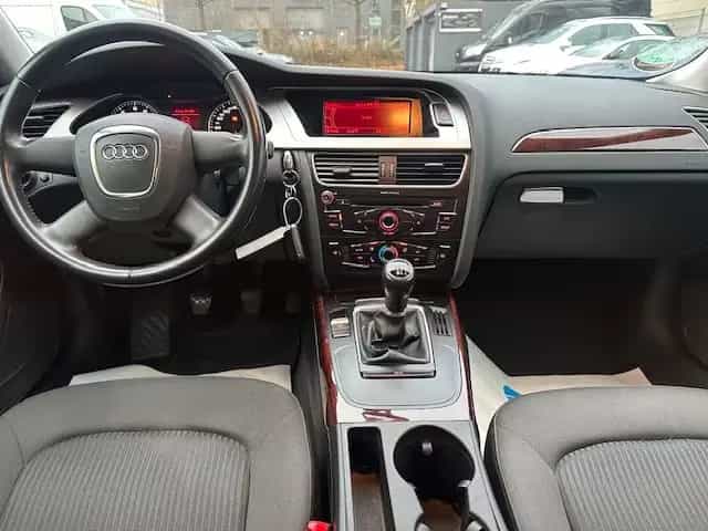 Audi A4 1.8 TFSIl Lückenlos Audi Scheckheft 09/2011-photo-18