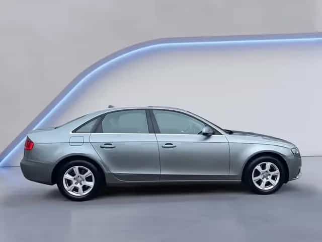 Audi A4 1.8 TFSIl Lückenlos Audi Scheckheft 09/2011-photo-3