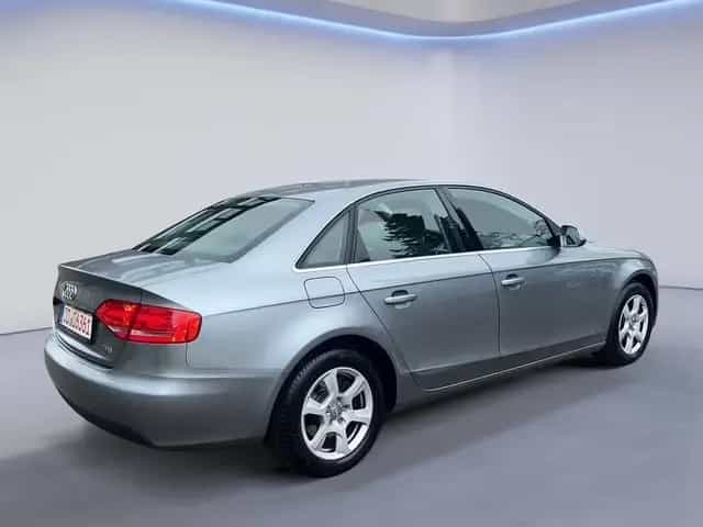 Audi A4 1.8 TFSIl Lückenlos Audi Scheckheft 09/2011-photo-5
