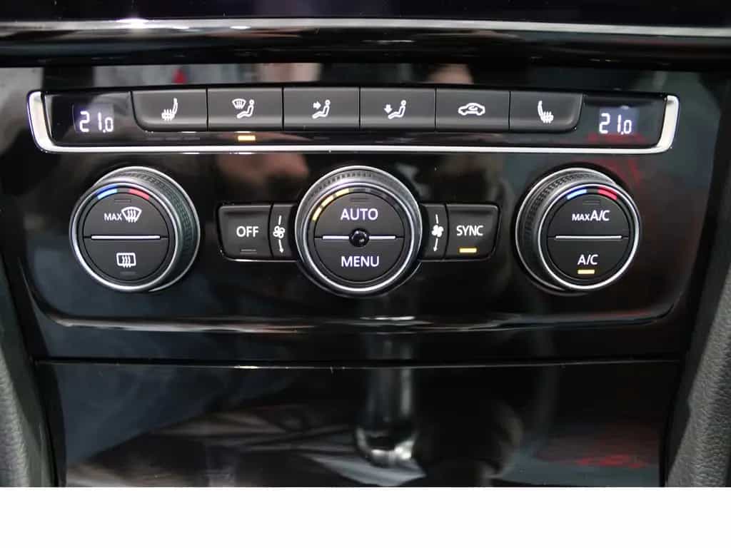 Volkswagen Golf GTI 2.0 TSI TCR ABT-Tuning*LED*VIRT*PANO 08/2019-photo-24