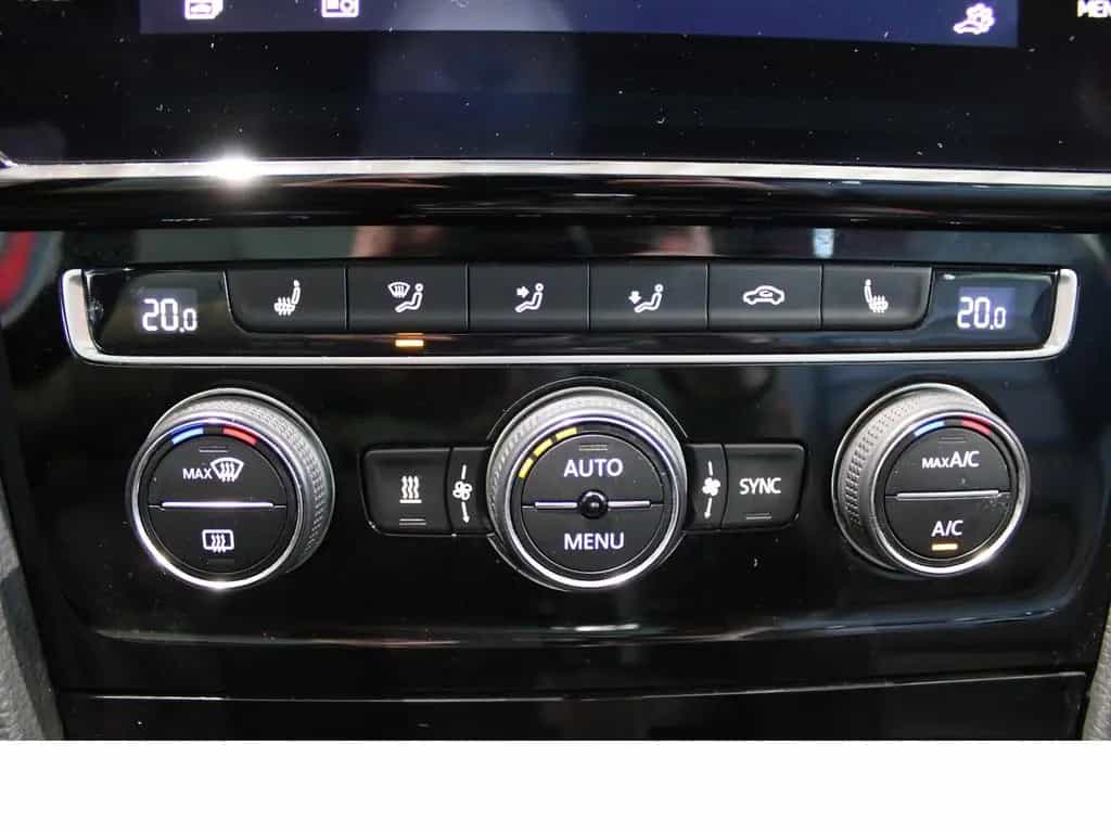 Volkswagen Golf GTI 2.0 TSI Performance VIRT*LEDEER*LED* 03/2020-photo-23