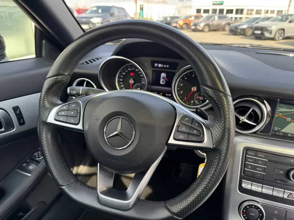 Mercedes-Benz SLC 180 9-AT Navi LED Pano Kam PDC v+h 1. Hand 06/2017-photo-12