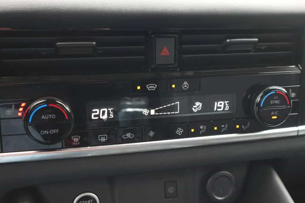 Nissan Qashqai 1.3 DIG-T MHEV N-Connecta Navi 4Kameras 05/2022-photo-14