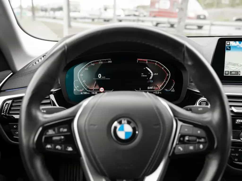 BMW 5 Series 530 i xDrive Luxury Line 03/2020-photo-12