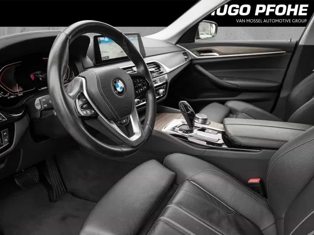 BMW 5 Series 530 i xDrive Luxury Line 03/2020-photo-5