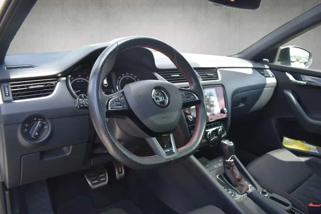 Skoda Octavia 2.0 TSI RS*Pano*Navi*PDC vo+hi.* 12/2017-photo-11