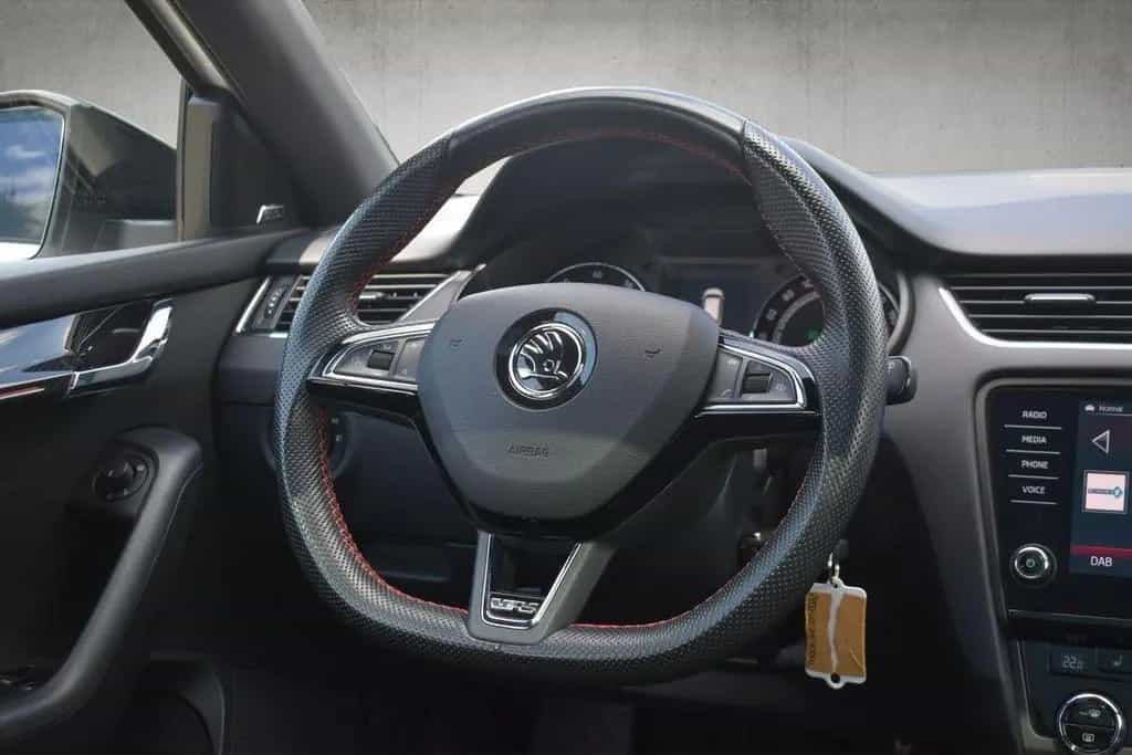 Skoda Octavia 2.0 TSI RS*Pano*Navi*PDC vo+hi.* 12/2017-photo-13