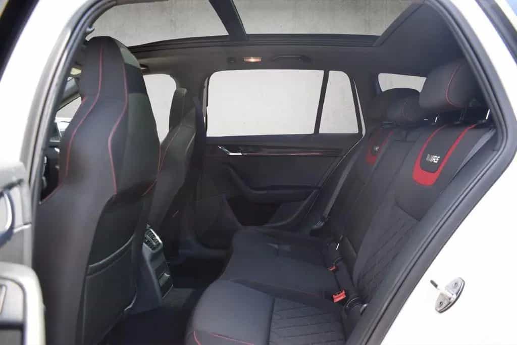 Skoda Octavia 2.0 TSI RS*Pano*Navi*PDC vo+hi.* 12/2017-photo-17