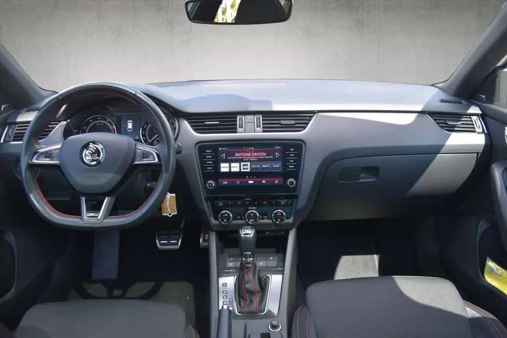 Skoda Octavia 2.0 TSI RS*Pano*Navi*PDC vo+hi.* 12/2017-photo-9