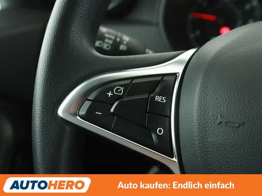 Dacia Duster 1.6 SCe Comfort*AHK*SHZ*TEMPO*KLIMA* 04/2018-photo-24