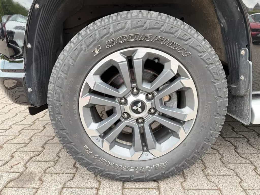Mitsubishi L200 TOP-4WD-1.HAND-AHK 3100KG-UNFALLFREI-TÜV NEU-AT 05/2022-photo-2