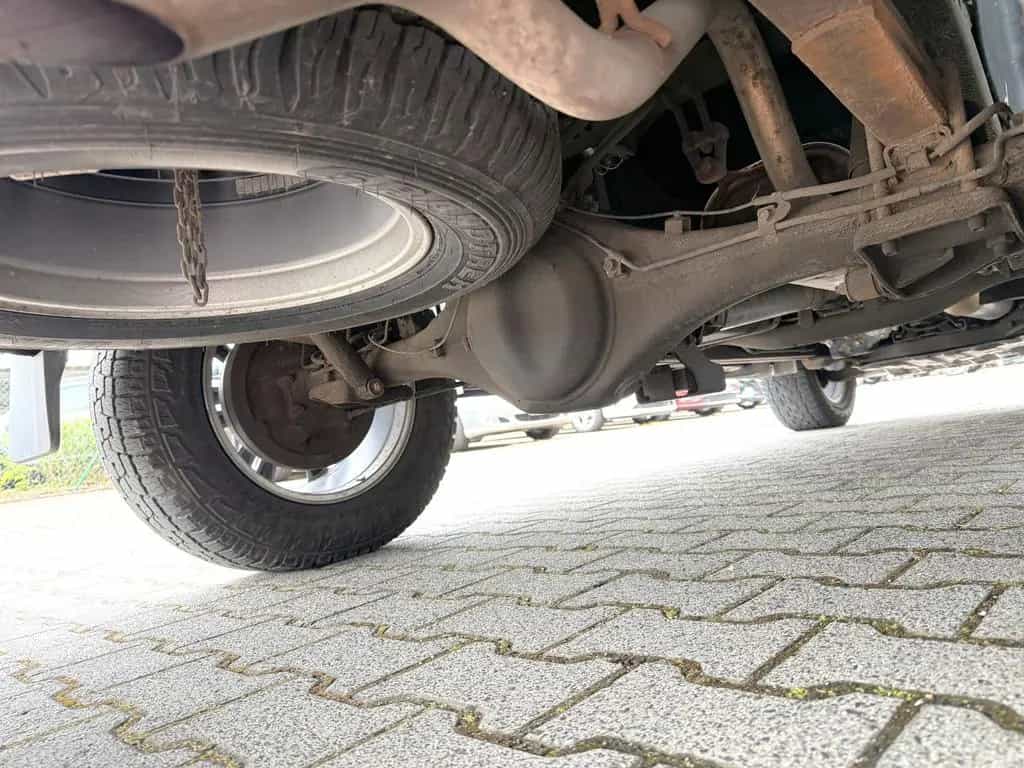 Mitsubishi L200 TOP-4WD-1.HAND-AHK 3100KG-UNFALLFREI-TÜV NEU-AT 05/2022-photo-37