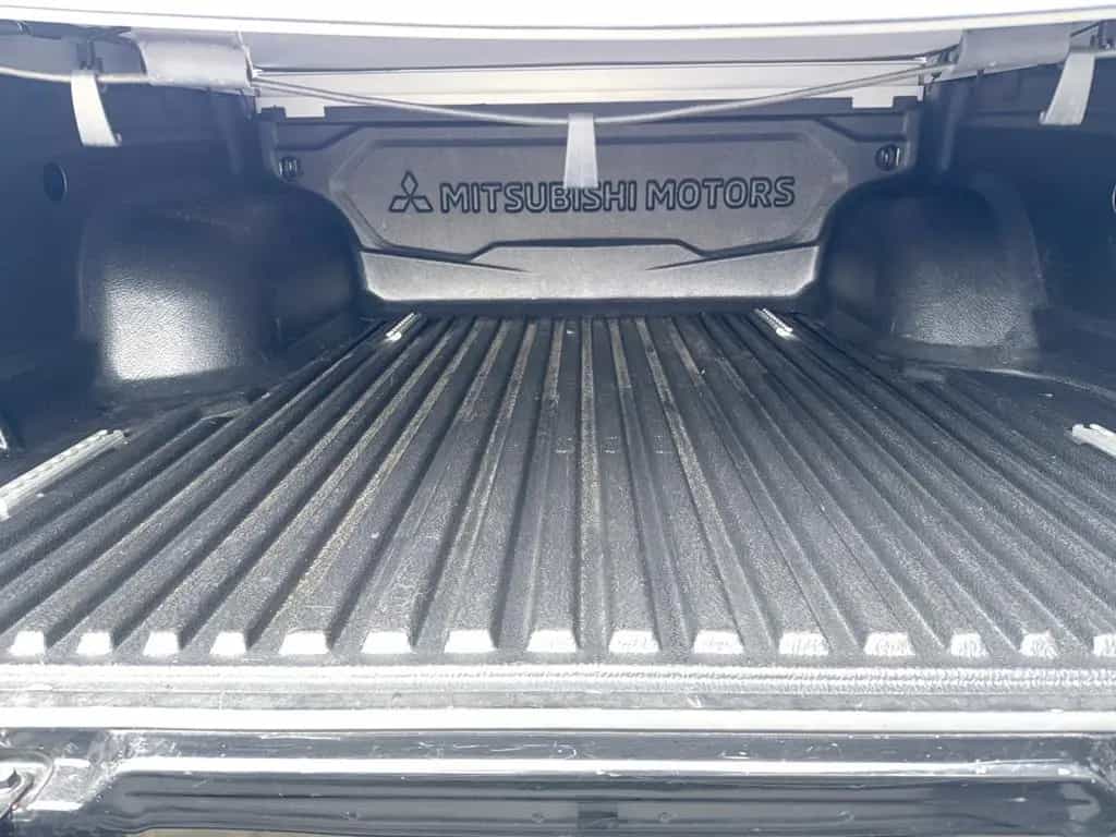 Mitsubishi L200 TOP-4WD-1.HAND-AHK 3100KG-UNFALLFREI-TÜV NEU-AT 05/2022-photo-7