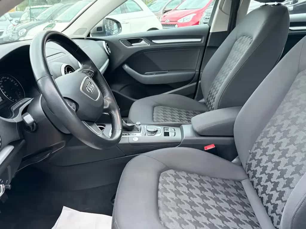 Audi A3 Limousine attraction ultra*Automatik*2.Hand 01/2015-photo-11