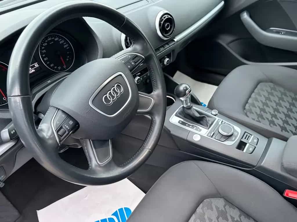 Audi A3 Limousine attraction ultra*Automatik*2.Hand 01/2015-photo-12