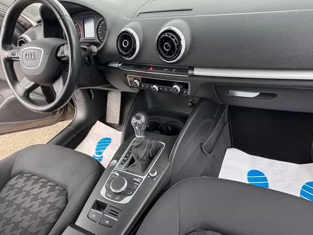 Audi A3 Limousine attraction ultra*Automatik*2.Hand 01/2015-photo-25