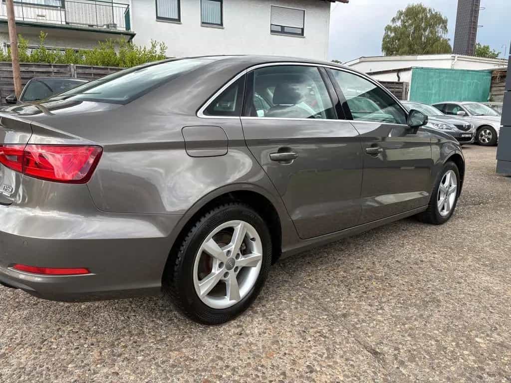 Audi A3 Limousine attraction ultra*Automatik*2.Hand 01/2015-photo-28