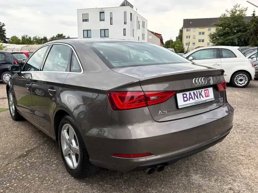Audi A3 Limousine attraction ultra*Automatik*2.Hand 01/2015-photo-3