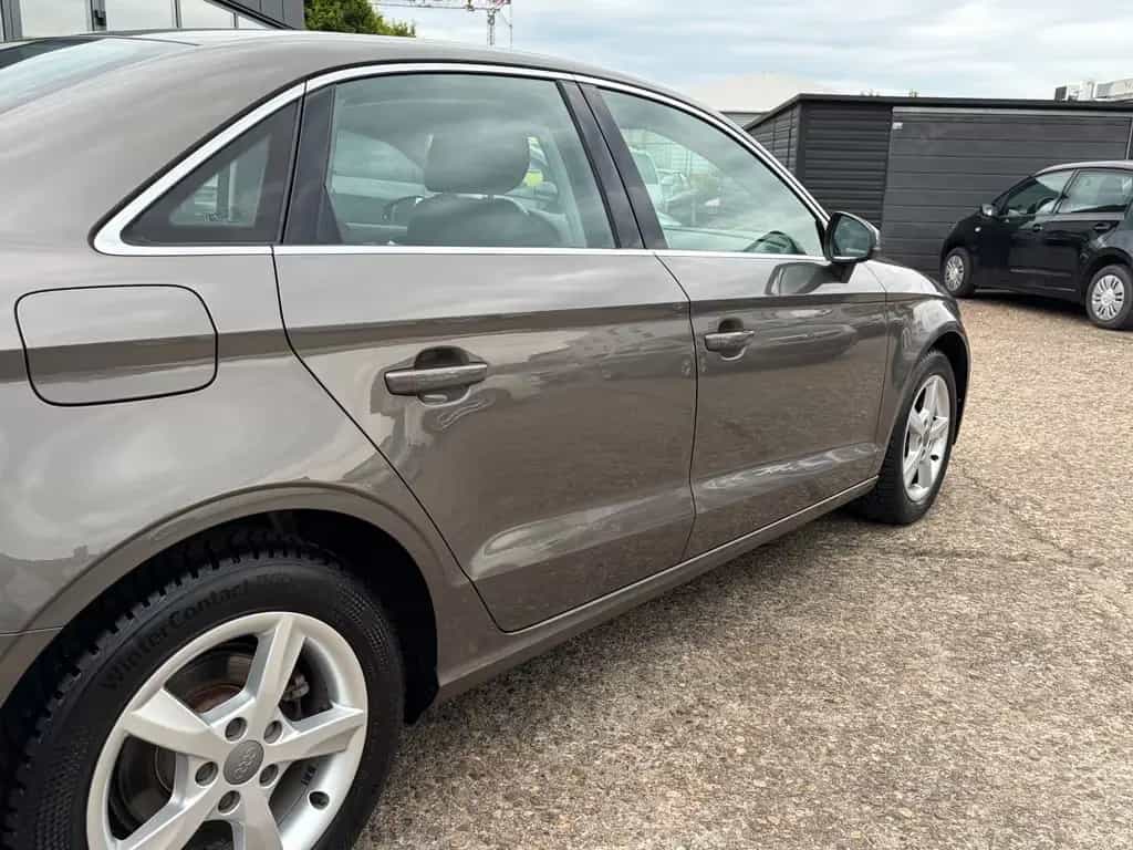 Audi A3 Limousine attraction ultra*Automatik*2.Hand 01/2015-photo-6