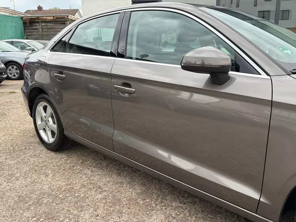 Audi A3 Limousine attraction ultra*Automatik*2.Hand 01/2015-photo-7
