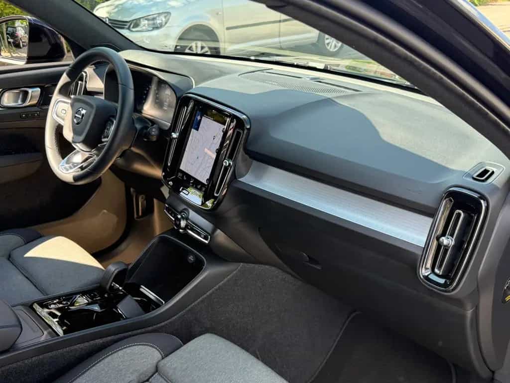 Volvo XC40 Plus Dark/Automatik/LED/KAM/H&K/VIRT/MEMORY 11/2023-photo-26