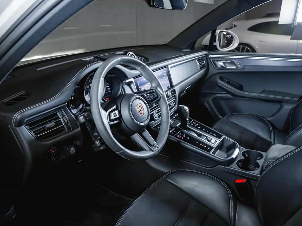 Porsche Macan GTS Panoramadach Luftfederung BOSE 04/2023-photo-14