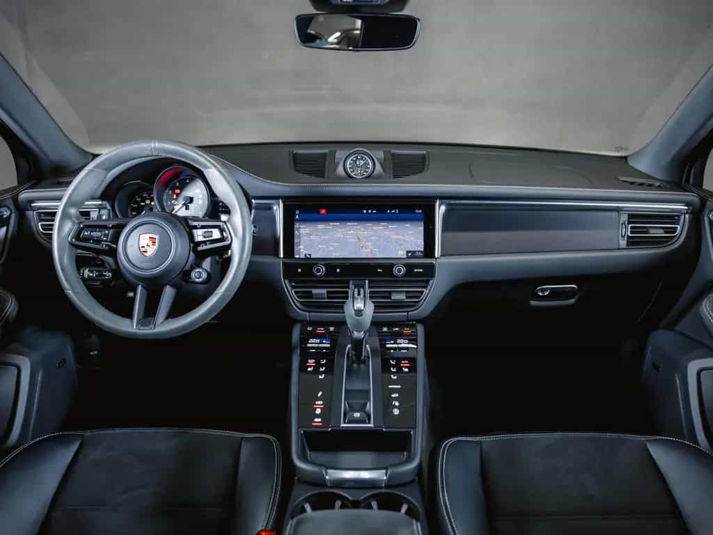 Porsche Macan GTS Panoramadach Luftfederung BOSE 04/2023-photo-16