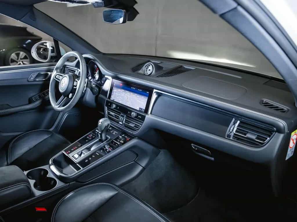Porsche Macan GTS Panoramadach Luftfederung BOSE 04/2023-photo-19