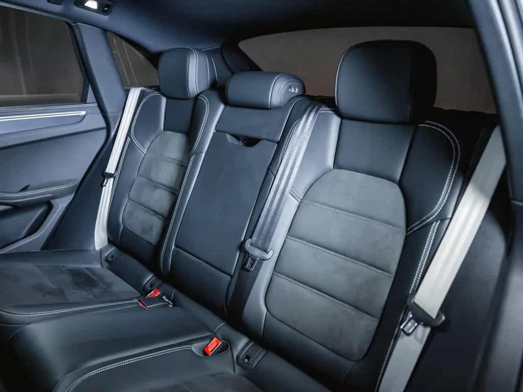 Porsche Macan GTS Panoramadach Luftfederung BOSE 04/2023-photo-22