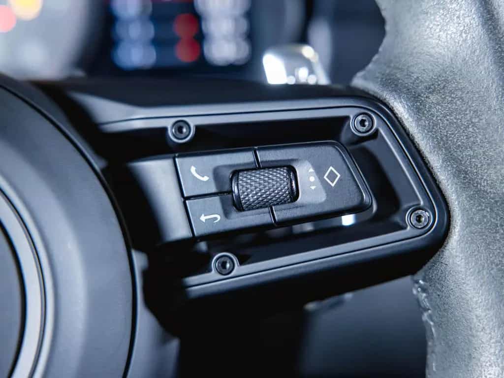 Porsche Macan GTS Panoramadach Luftfederung BOSE 04/2023-photo-32