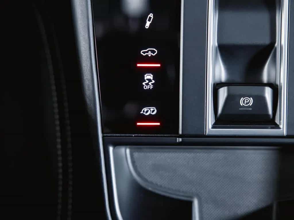Porsche Macan GTS Panoramadach Luftfederung BOSE 04/2023-photo-39