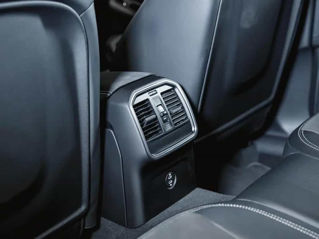Porsche Macan GTS Panoramadach Luftfederung BOSE 04/2023-photo-45