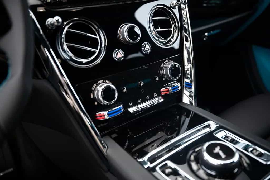 Rolls-Royce Cullinan MANSORY WIDE BODY STARLIGHT MASSAGE 24 06/2021-photo-20