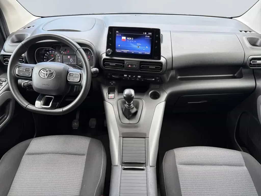 Toyota Proace City Verso 1.2 Turbo L1 Team D *ACC*CAM*P 02/2023-photo-11