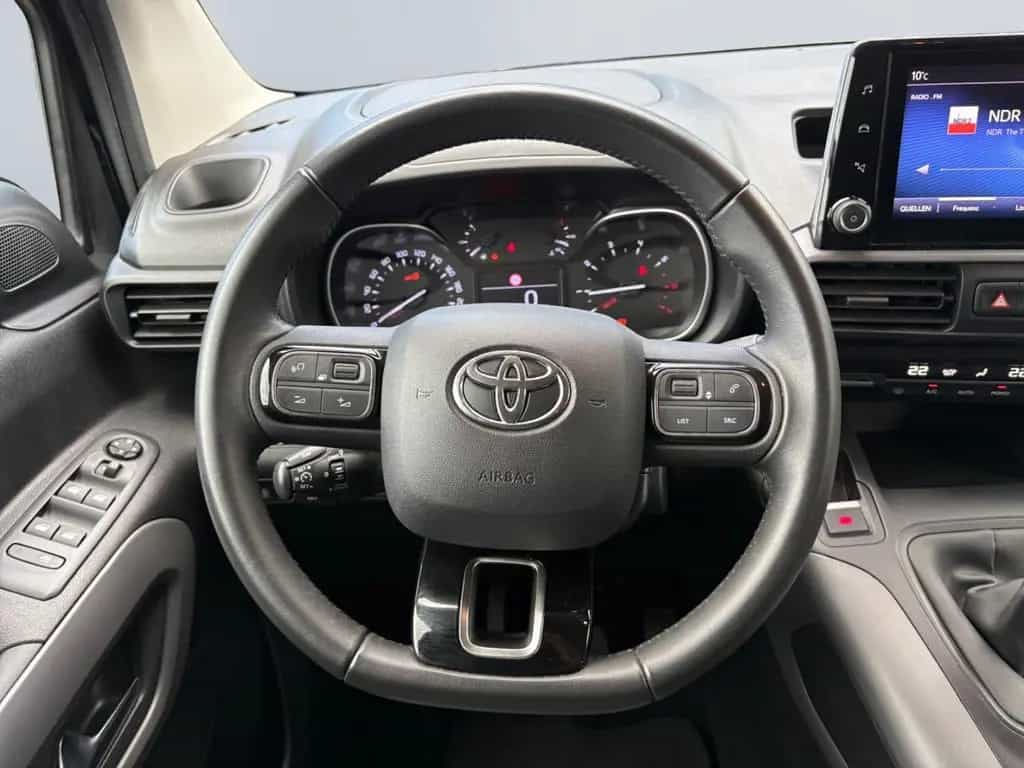 Toyota Proace City Verso 1.2 Turbo L1 Team D *ACC*CAM*P 02/2023-photo-12