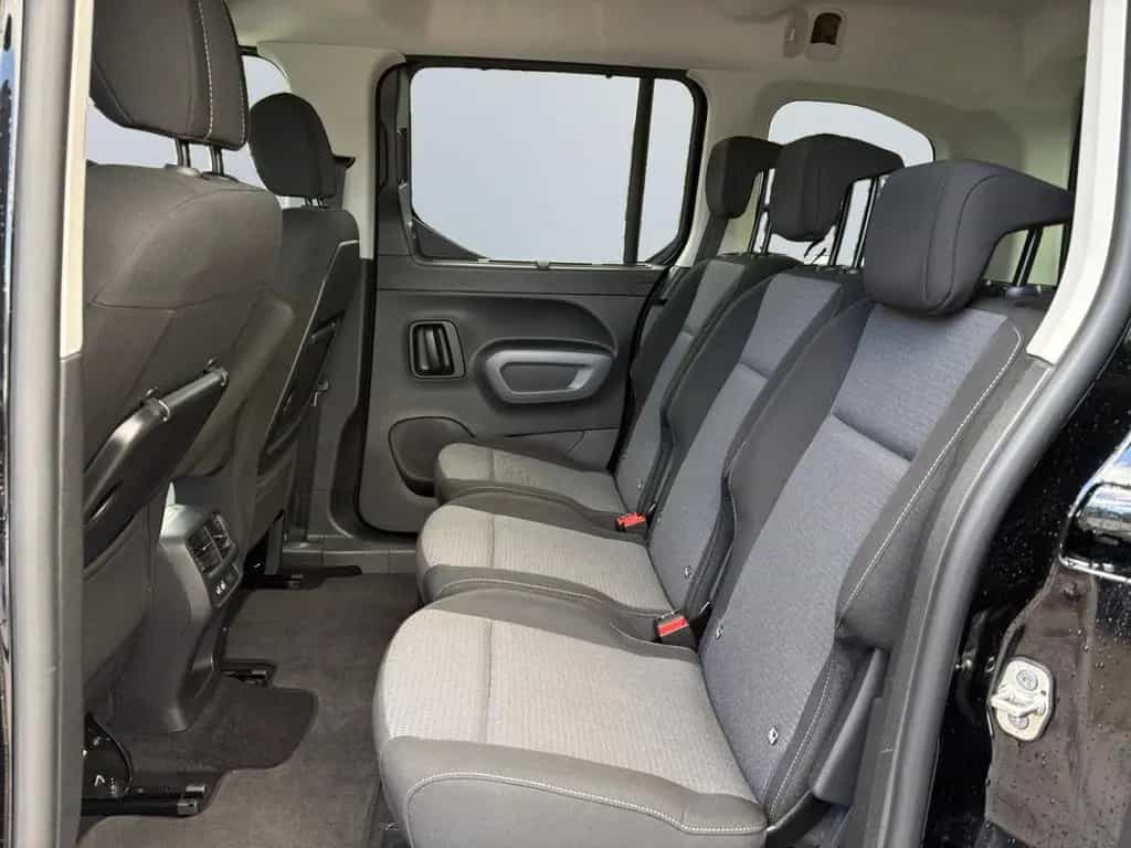 Toyota Proace City Verso 1.2 Turbo L1 Team D *ACC*CAM*P 02/2023-photo-16