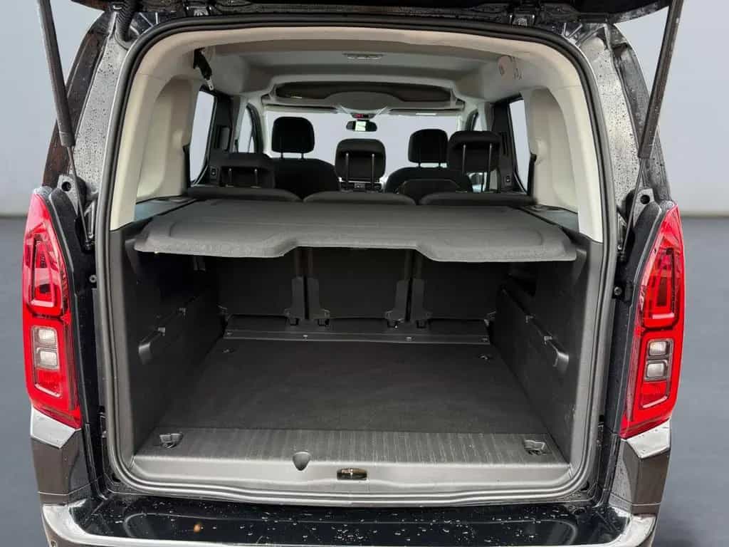 Toyota Proace City Verso 1.2 Turbo L1 Team D *ACC*CAM*P 02/2023-photo-17